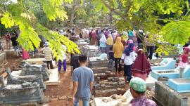 Ziarah Kubur Akhir Ramadhan 1440 H