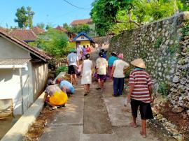 Kerja Bakti Warga Padukuhan Gatak I