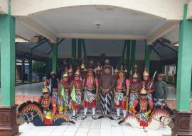 Reog Pamong Kalurahan Ngestirejo Budaya Ikut Ramaikan Lomba Karnaval 17 Agustus