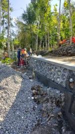 Proyek Talud & Cor Rabat Beton Makam Padukuhan Mrico