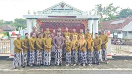 Kamis Pon, Saatnya Berbusana Gagrak Ngayogyakarta