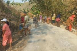 Jumat Pahing, Warga Padukuhan Kerjo Rutin Gotong Royong Jaga Lingkungan